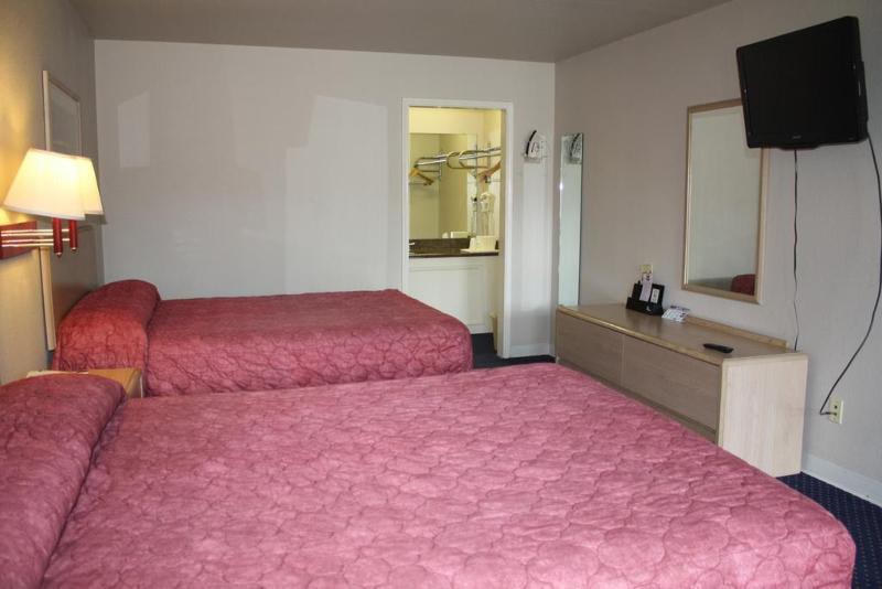 Quality Inn & Suites Fort Worth Extérieur photo